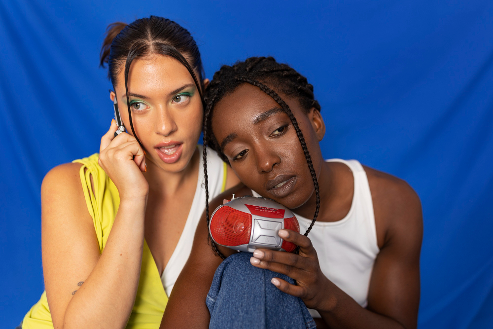 Creators and viewers connecting through video on Phisk